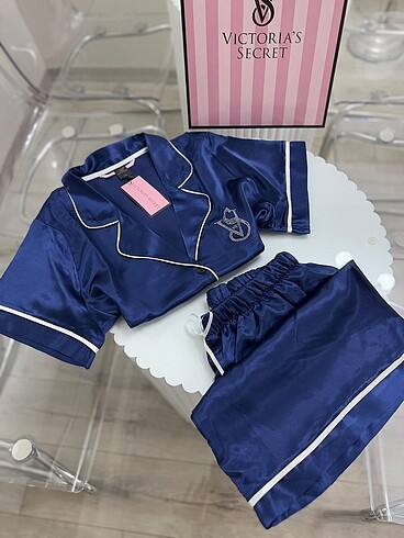 VICTORIA SECRET BASKILI PİJAMA TAKIMI S BEDEN