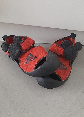 Adidas sandalet 