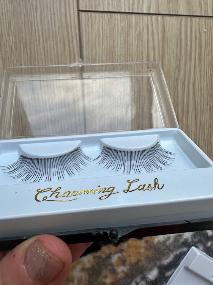 Charming Lash Parlak Siyah Takma Kirpik - Görsel 4