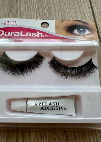 Ardell DuraLash Koyu Kirpik Seti - Görsel 2