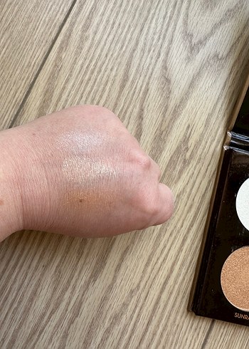 Anastasia Beverly Hills Glow Kit Aydınlatıcı Palet - Görsel 4