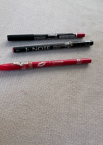 3 Adet Çeşitli Marka Dudak Kalemi Emily Note Rival De Loop Red