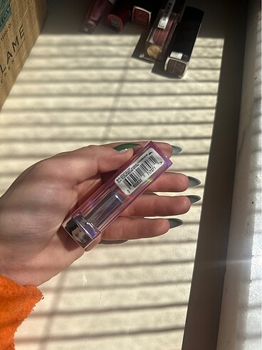 Maybelline ruj orijinal 550 no