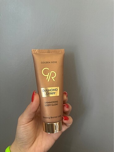 Golden rose vücut parlatıcı
