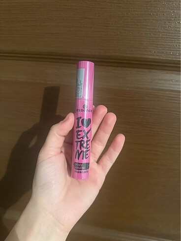 Essence maskara