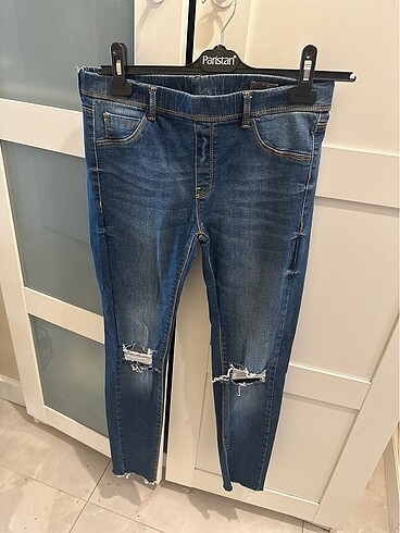 Mango yırtık kot pantolon