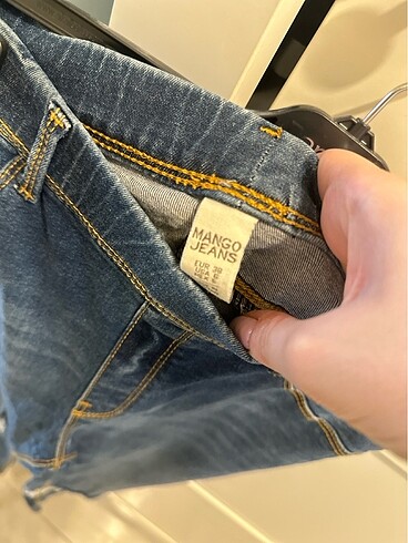 Mango Mango yırtık kot pantolon