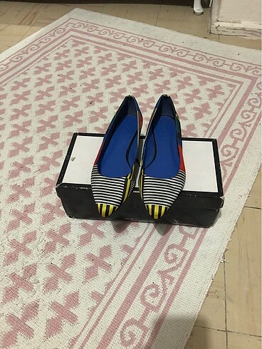 Çok şık Nine west babet