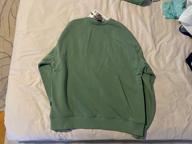 l Beden Güney Kore?den nakışlı sweatshirt