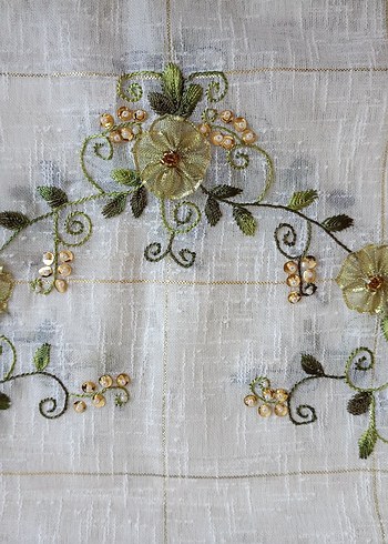 İşlemeli Bohem Beyaz Masa Örtüsü - Görsel 2