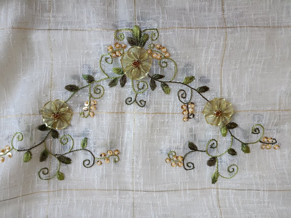 İşlemeli Bohem Beyaz Masa Örtüsü - Görsel 2