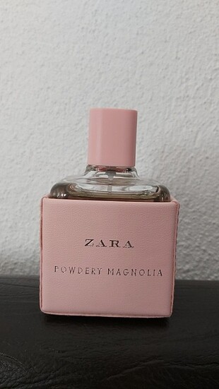 Zara Powdery Magnoli̇a Zara Parfüm %20 İndirimli - Gardrops