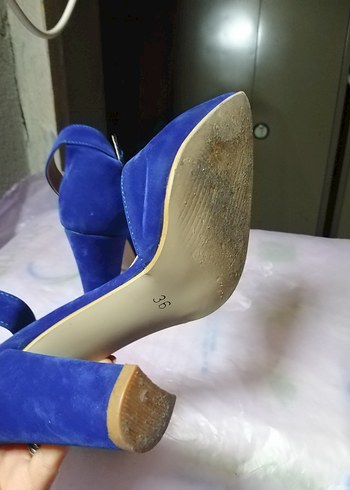 Klasik Mavi Süet Tokalı Topuklu Ayakkabı - Görsel 7