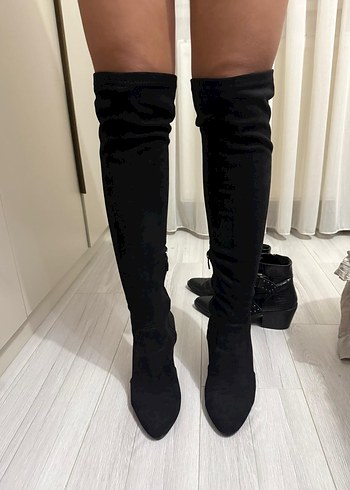 Siyah Süet Dizüstü Topuklu Botlar - Görsel 3