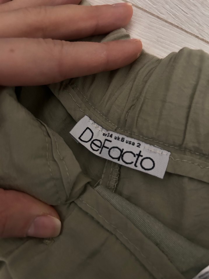 Haki Keten Mini Şort Rahat Kesim - Görsel 2