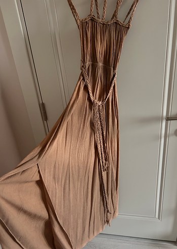 Bej Halter Yaka Drapeli Uzun Keten Elbise - Görsel 2