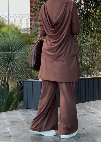 diğer Beden kahverengi Renk Mürdüm Butik Ürünüdür Sırt Dekolteli Takım