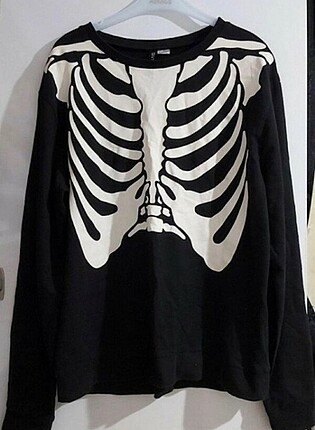 skeleton print sweatshirt