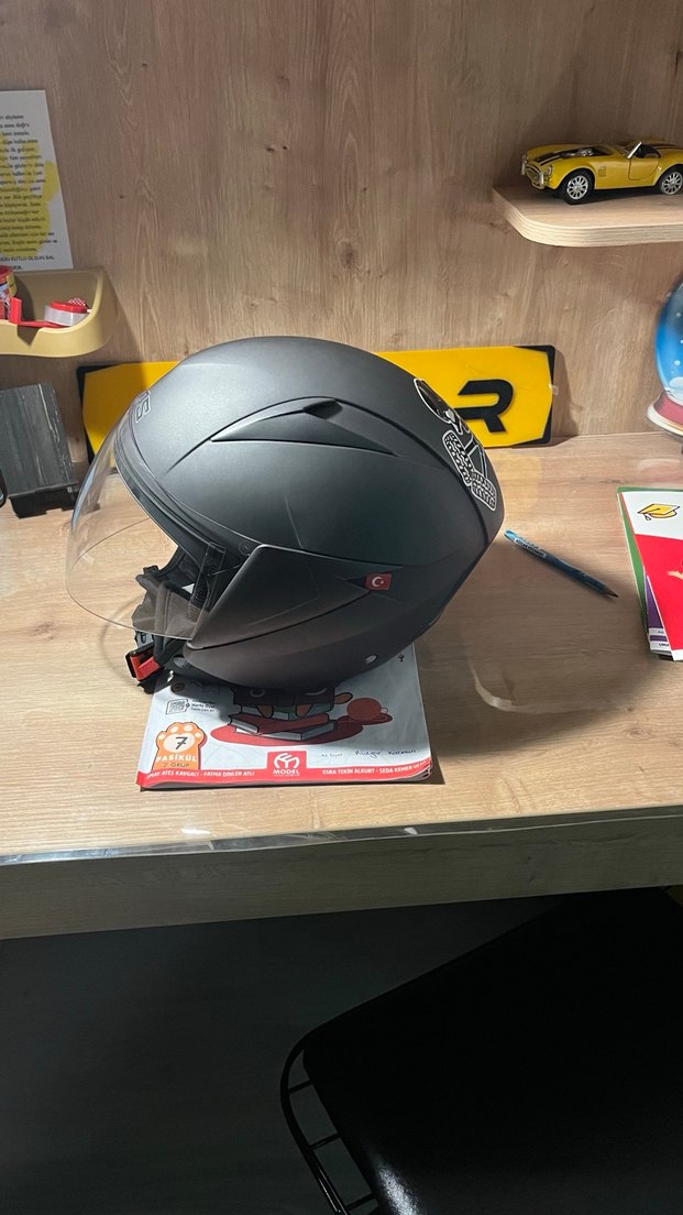 Gri Baskılı Kilitli Biker Motosiklet Kaskı - Görsel 2