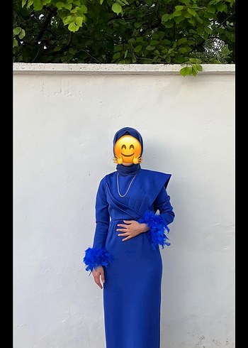 Mavi Drapeli Uzun Kollu Tesettür Elbise