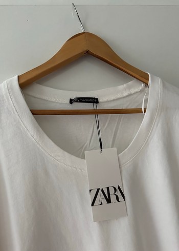 Zara etiketli beyaz tişört - Görsel 2