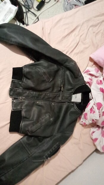m Beden siyah Renk BERSHKA CEKET
