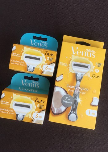 Gillette Venus Comfortglide 5 Bıçaklı Jilet ve Yedek . 1+7