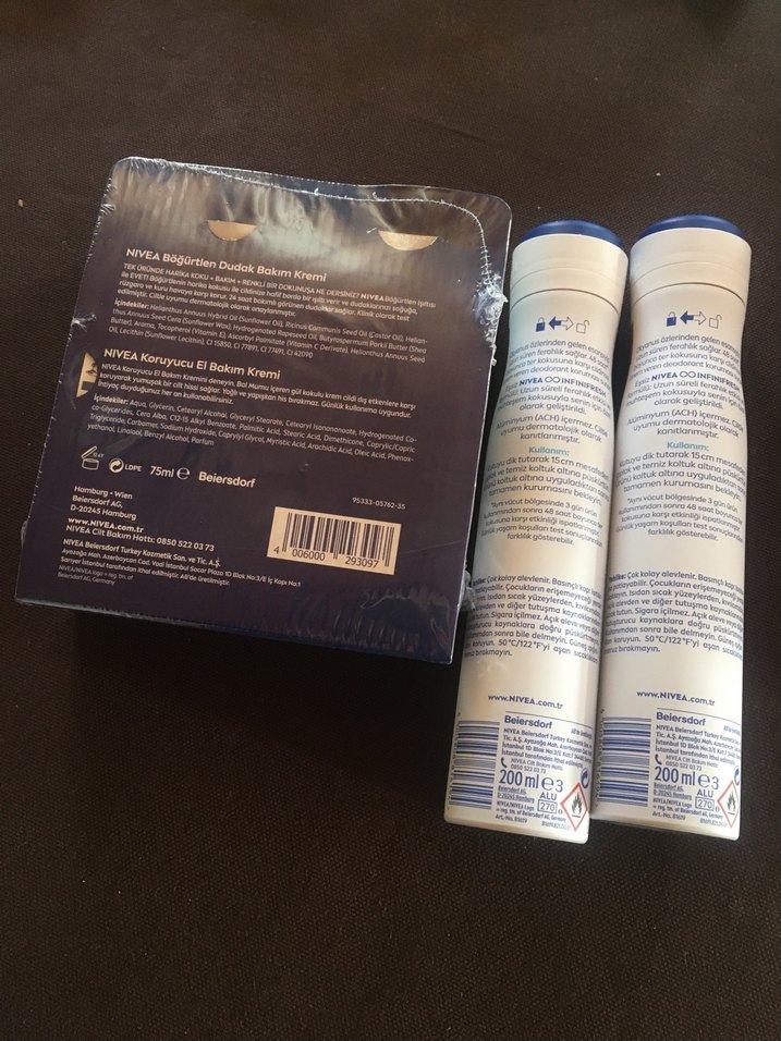 4 adet Nivea deodorant,el kremi,dudak parlatıcı - Görsel 2