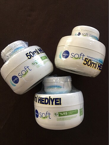 Beden 3 adet nivea krem 300ml.hediyeli ürün