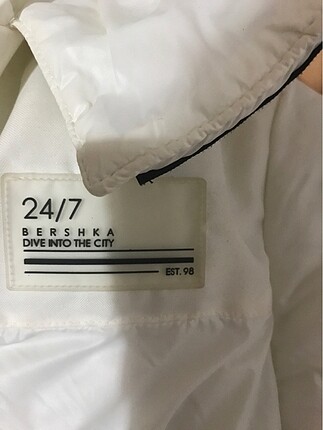 s Beden Bershka mont