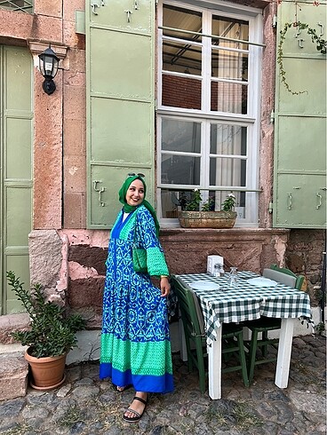 Desenli elbise