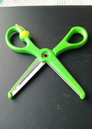 Renkli Yeşil Çocuk Makası - Görsel 4