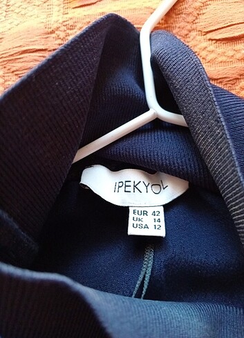 42 Beden lacivert Renk İpekyol,oversize 42 bd. 3/4 kol yeni bluz