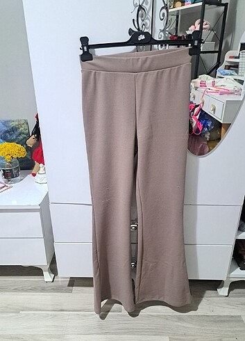 m Beden İspanyol paça pantolon