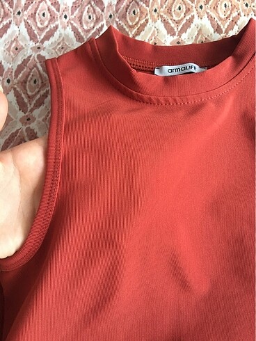 l Beden Crop bluz