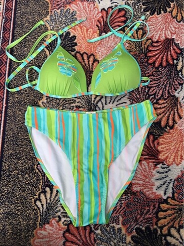 Mayo bikini