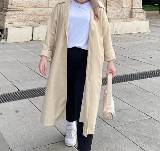 l Beden ten rengi Renk Bej Uzun Trençkot