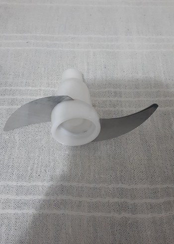 Beyaz Doğrayıcı Bıçak Parçası - Görsel 3