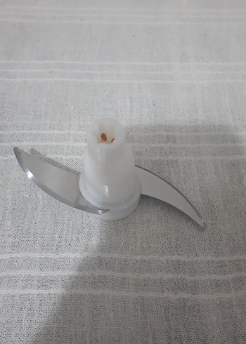 Beyaz Doğrayıcı Bıçak Parçası - Görsel 2