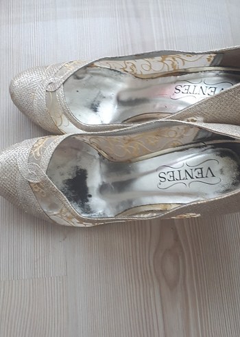 Beyaz Dantel Detaylı Dolgu Topuklu Kadın Ayakkabı - Görsel 5