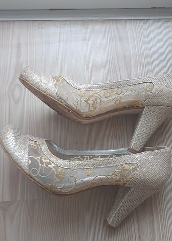 Beyaz Dantel Detaylı Dolgu Topuklu Kadın Ayakkabı - Görsel 8