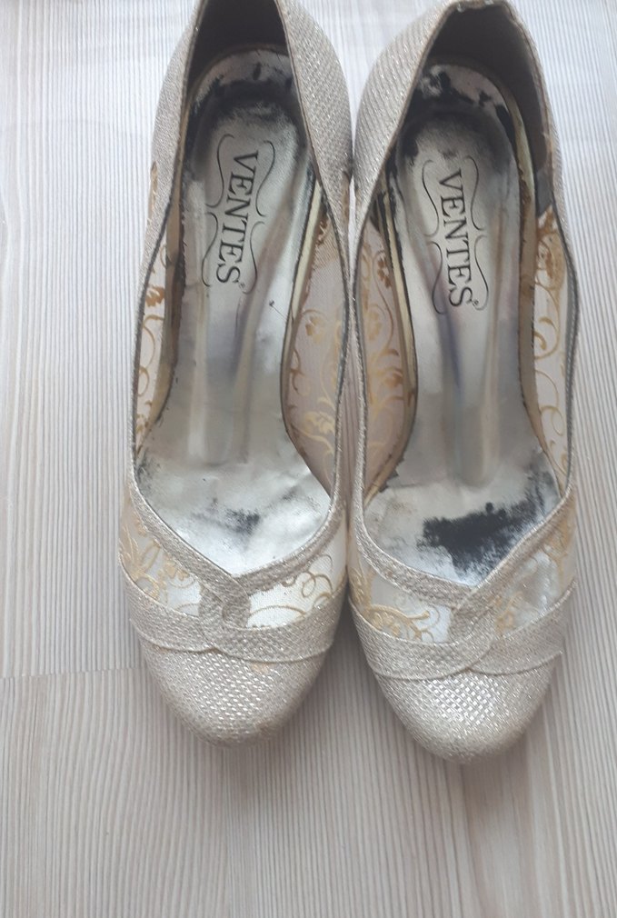 Beyaz Dantel Detaylı Dolgu Topuklu Kadın Ayakkabı - Görsel 2