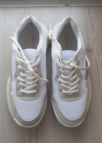 Beyaz Kadın Spor Ayakkabı Elastik Detaylı - Görsel 4