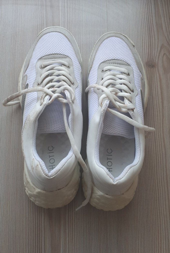 Beyaz Kadın Spor Ayakkabı Elastik Detaylı - Görsel 3