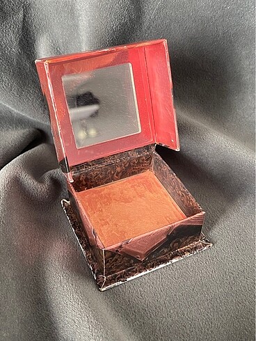 Beden Benefit sugarbomb allık