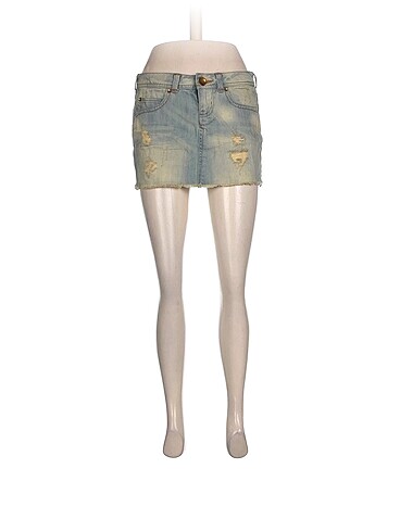 Bershka Mini Etek %70 İndirimli.
