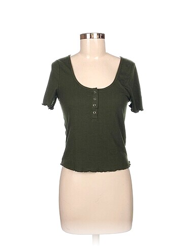 Diğer T-shirt %70 İndirimli.