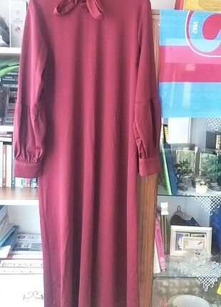Bordo uzun kollu yakası baglamalı balon kol elbise