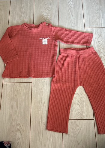 Kız Bebek Kırmızı Triko Takım