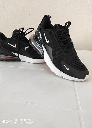 Orijinal Nike air270